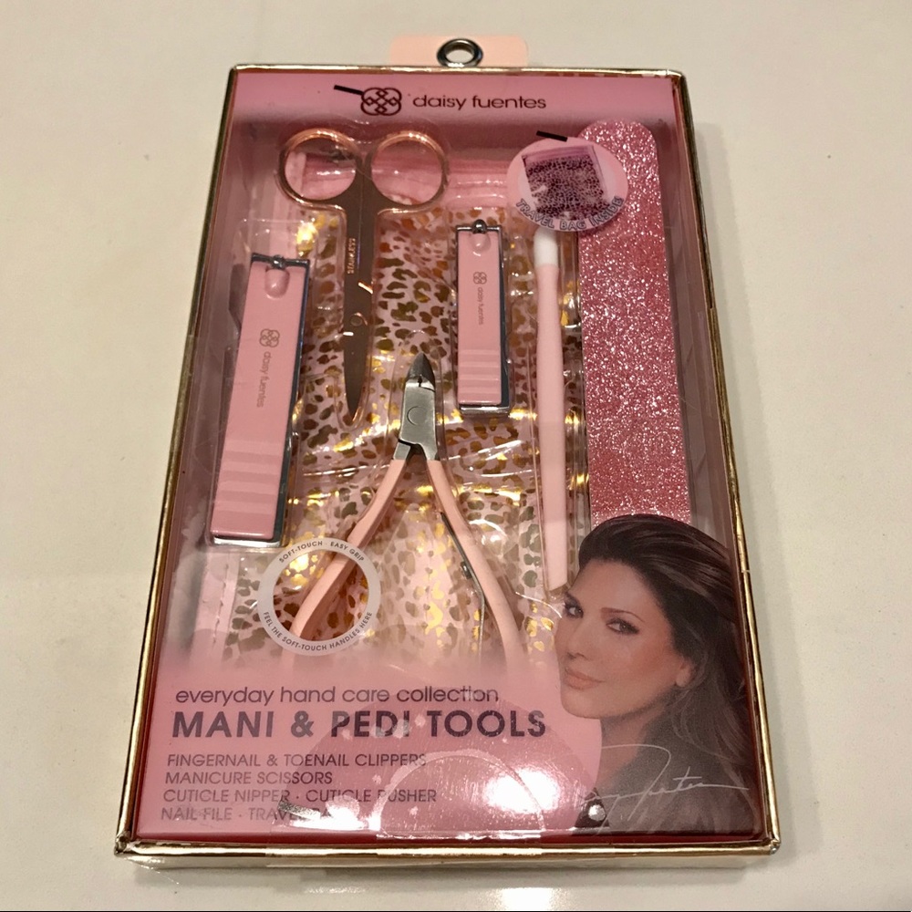 Daisy Fuentes Mani & Pedi Tools *SOLD*